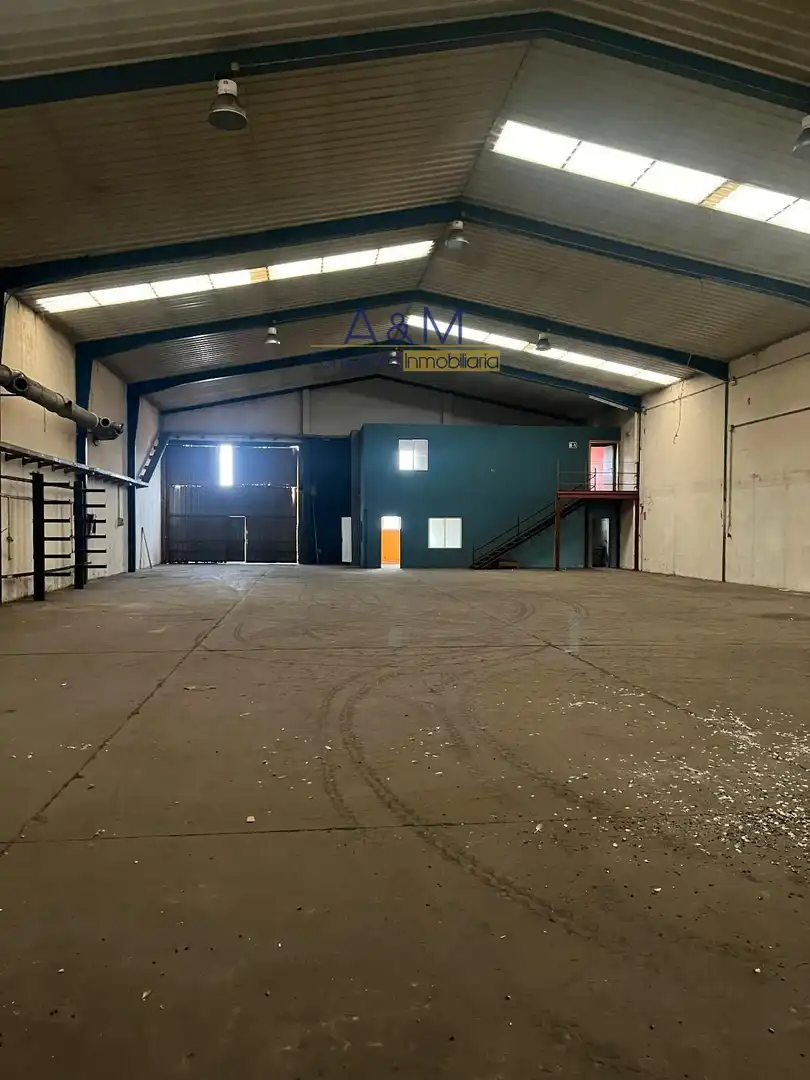 Industrial building for sale in Cerezo, imagen 3