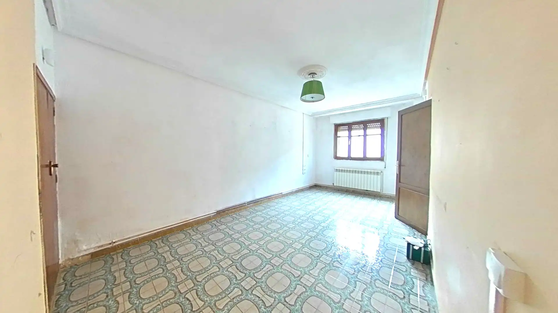 Casa adosada en venda a Escudero, Campaspero