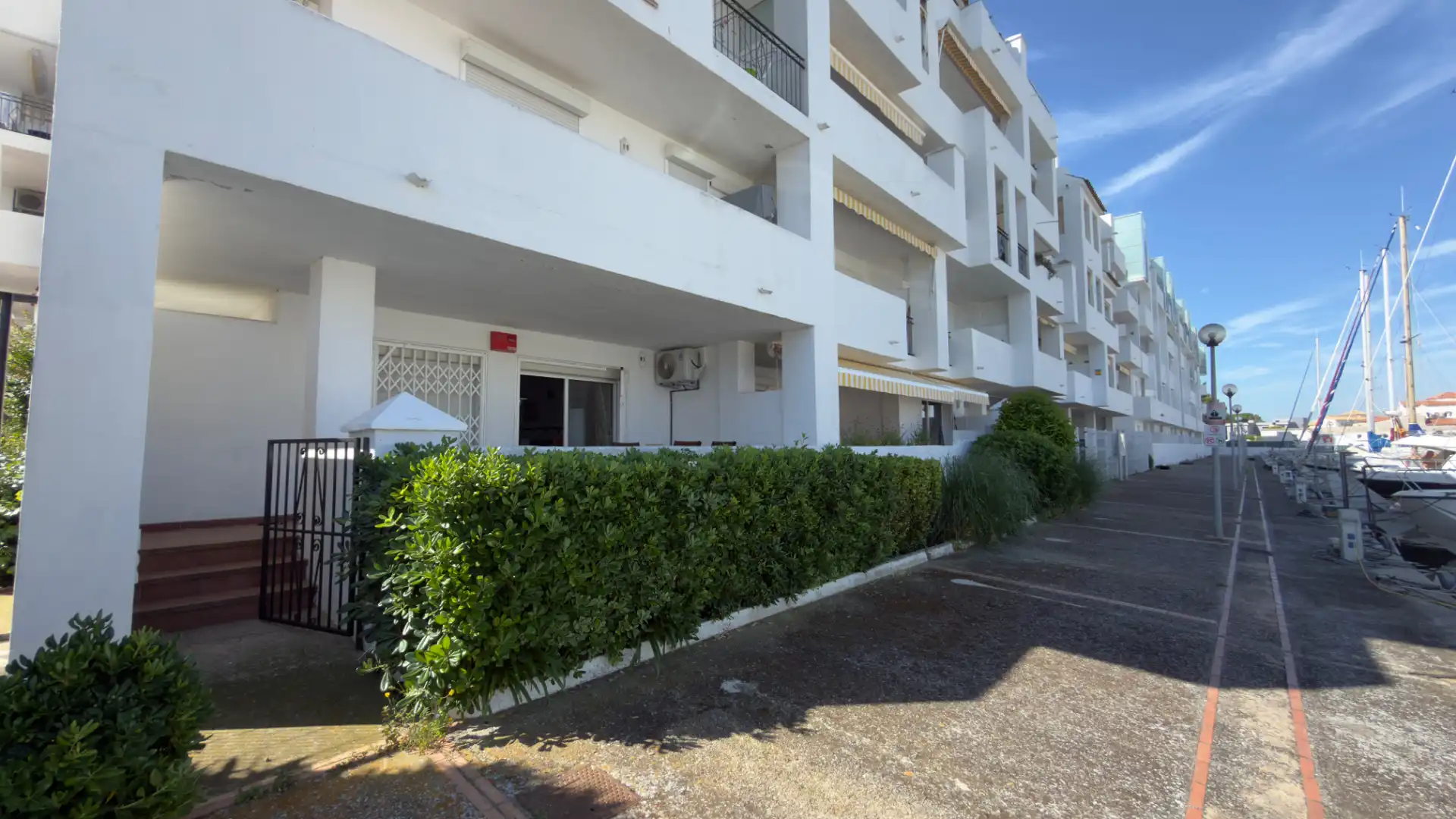 Vista exterior de Apartamento en venta en Roses con Aire acondicionado, Calefacción y Terraza
