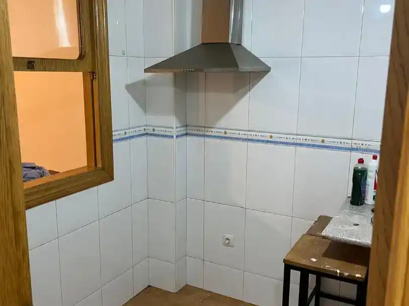 Küche von Wohnungen zum Verkauf in León Capital  mit Balkon