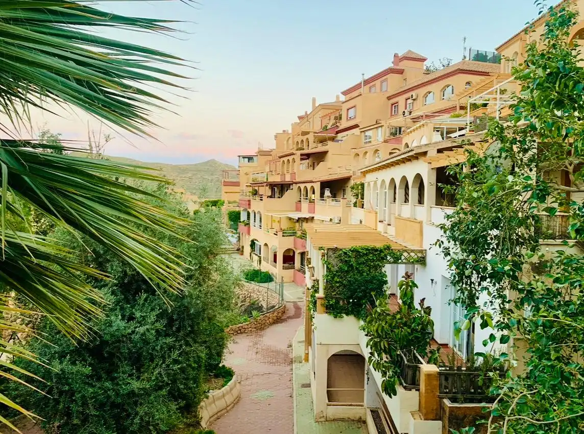Außenansicht von Wohnung zur Miete in Vícar mit Klimaanlage, Heizung und Terrasse