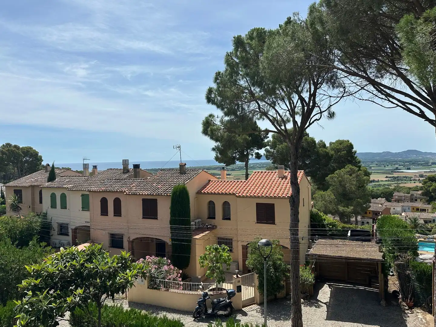 Vista exterior de Casa adosada en venta en L'Estartit con Jardín privado y Amueblado