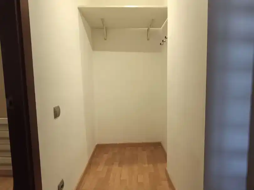Flat for sale in Manresa  with Air Conditioner
