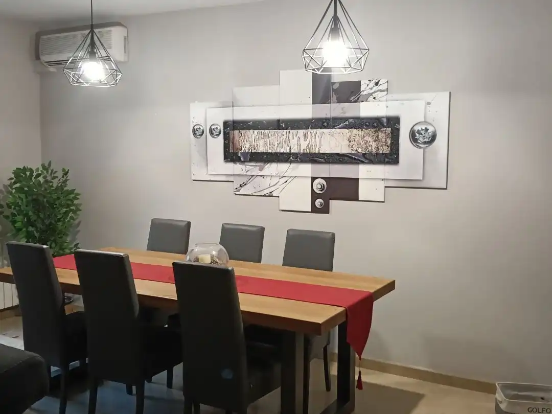Comedor de Casa o chalet en venta en San Fernando de Henares con Aire acondicionado, Calefacción y Jardín privado