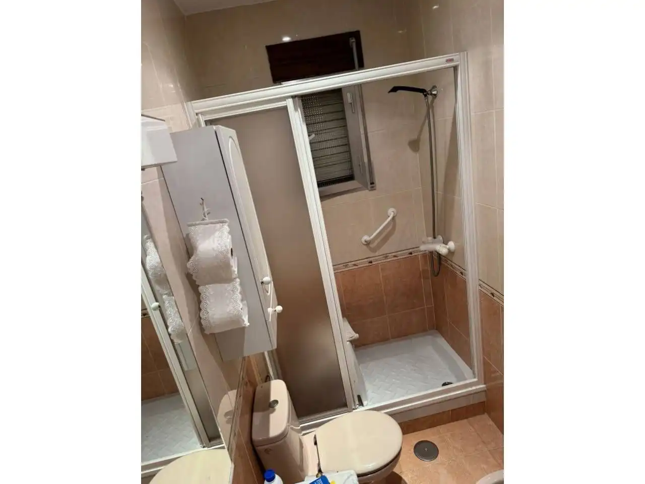 Bathroom of Flat for sale in Getafe  with Air Conditioner and Heating