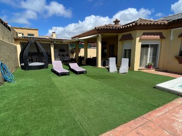 Villa avec balcon à vendre à El Rinconcillo