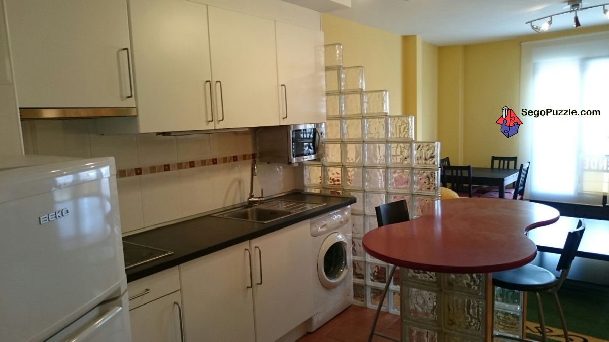 Cuina de Apartament en venda en Bernuy de Porreros amb Calefacció, Moblat i Balcó