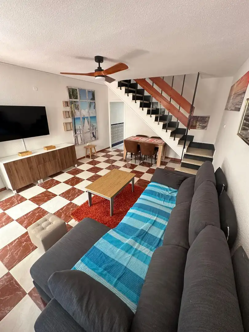 Sala de estar de Dúplex de alquiler en Cartagena con Calefacción, Terraza y Amueblado