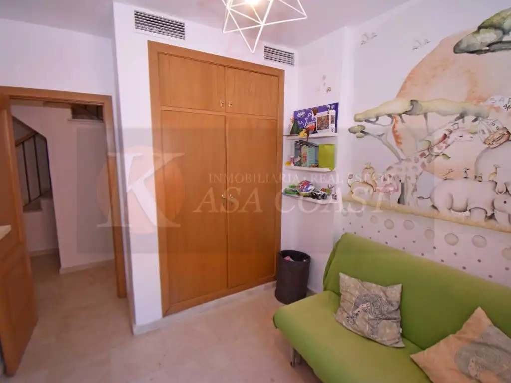 Habitación de Dúplex en venta en Fuengirola con Aire acondicionado, Jardín privado y Terraza