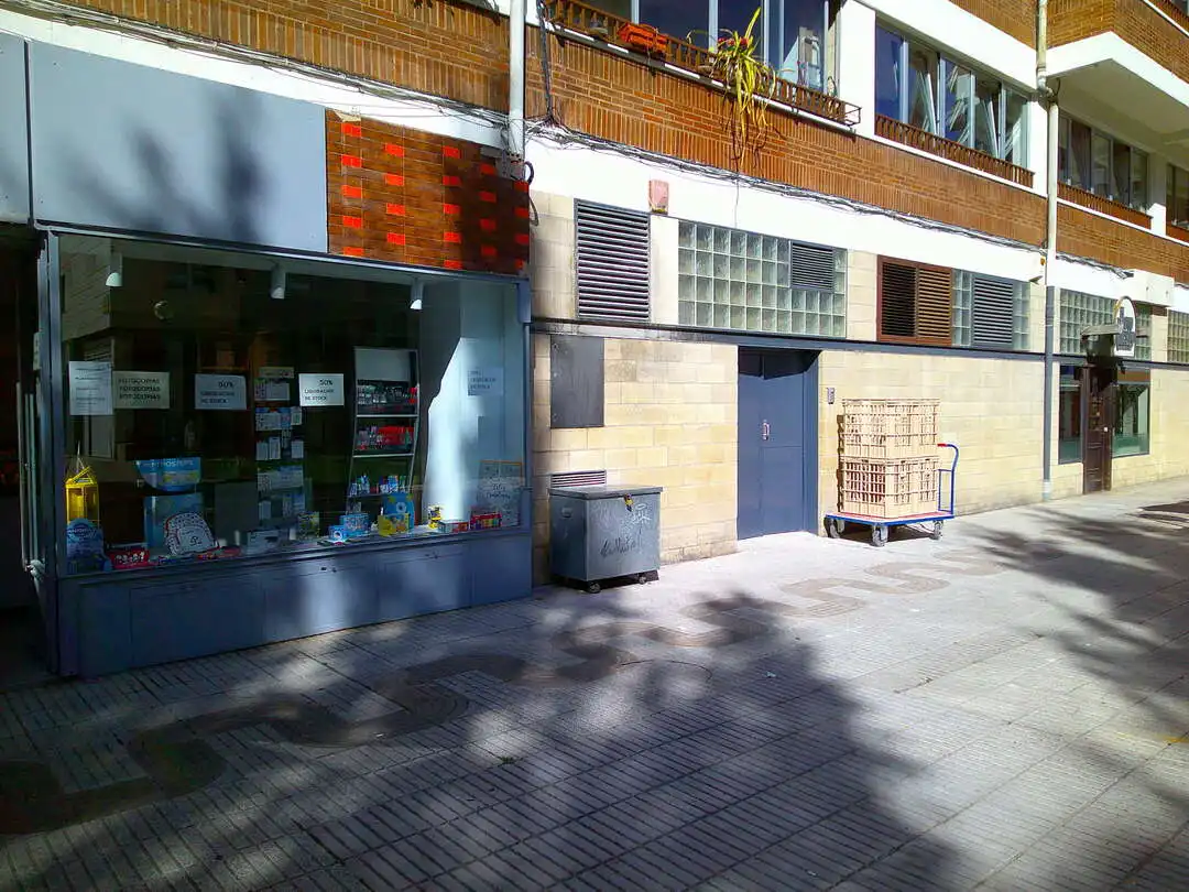 Local comercial de lloguer a Calle del Monasterio de Urdax 30, imagen 24