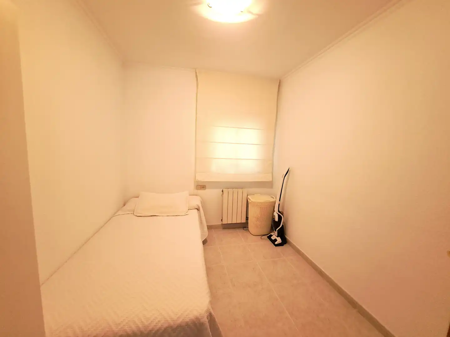 Schlafzimmer von Wohnung zum Verkauf in Mataró mit Klimaanlage, Heizung und Ofen