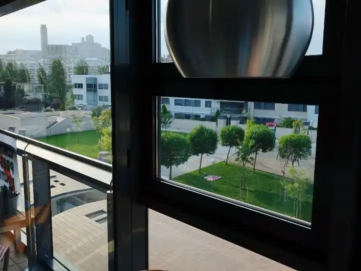 Appartamento con piscina in vendita a Av president tarradellas 61, imagen 2