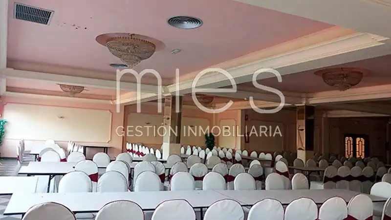 Edificio en venta en Benetússer