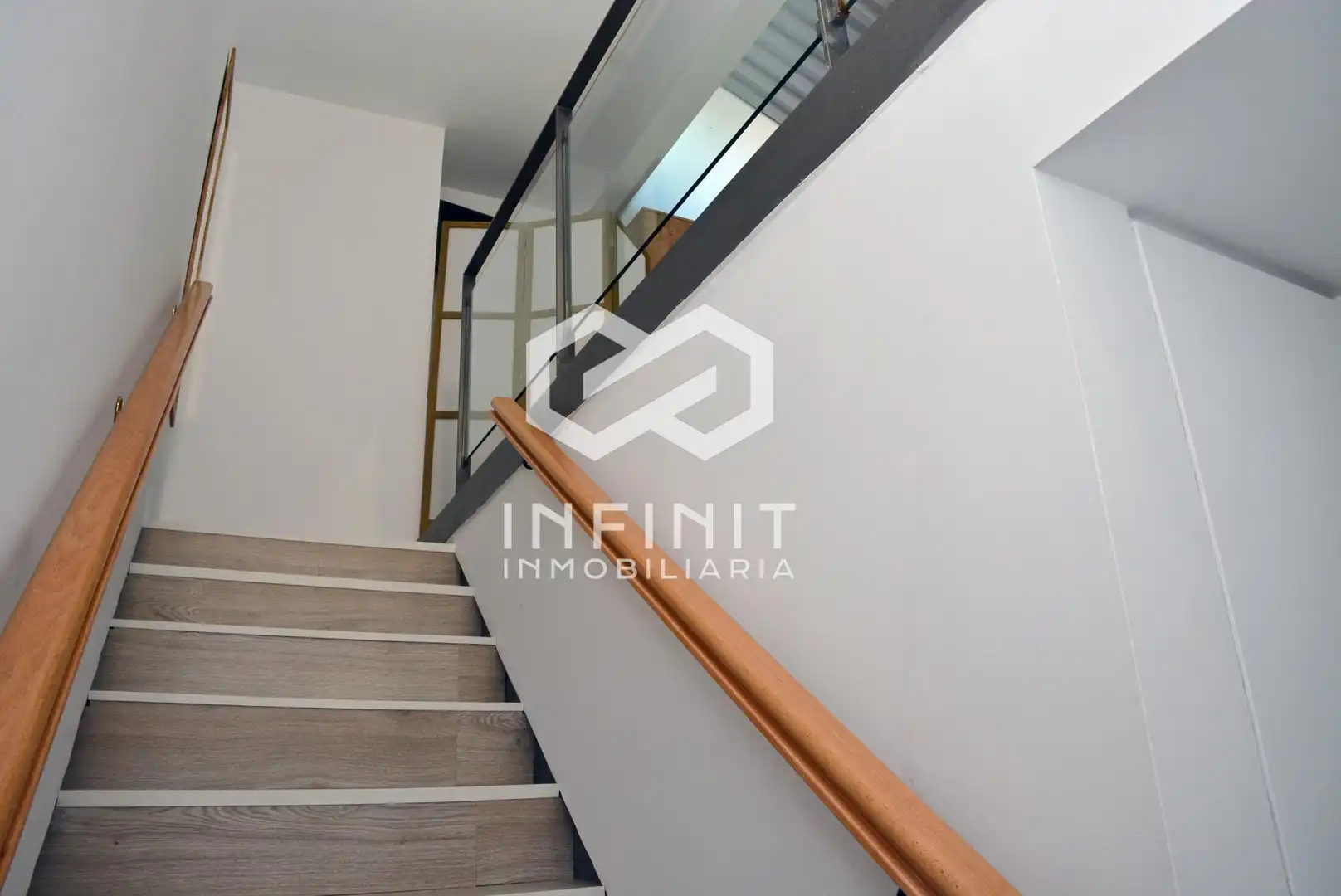Lofts for sale in Reyes Católicos
