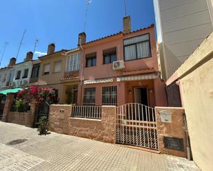 Exterior view of Single-family semi-detached for sale in Utrera