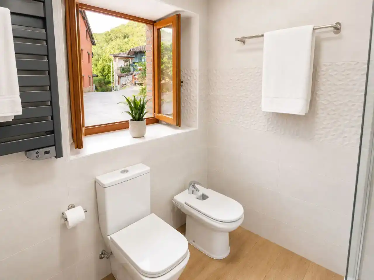 Baño de Casa adosada en venta en Cangas de Onís con Balcón