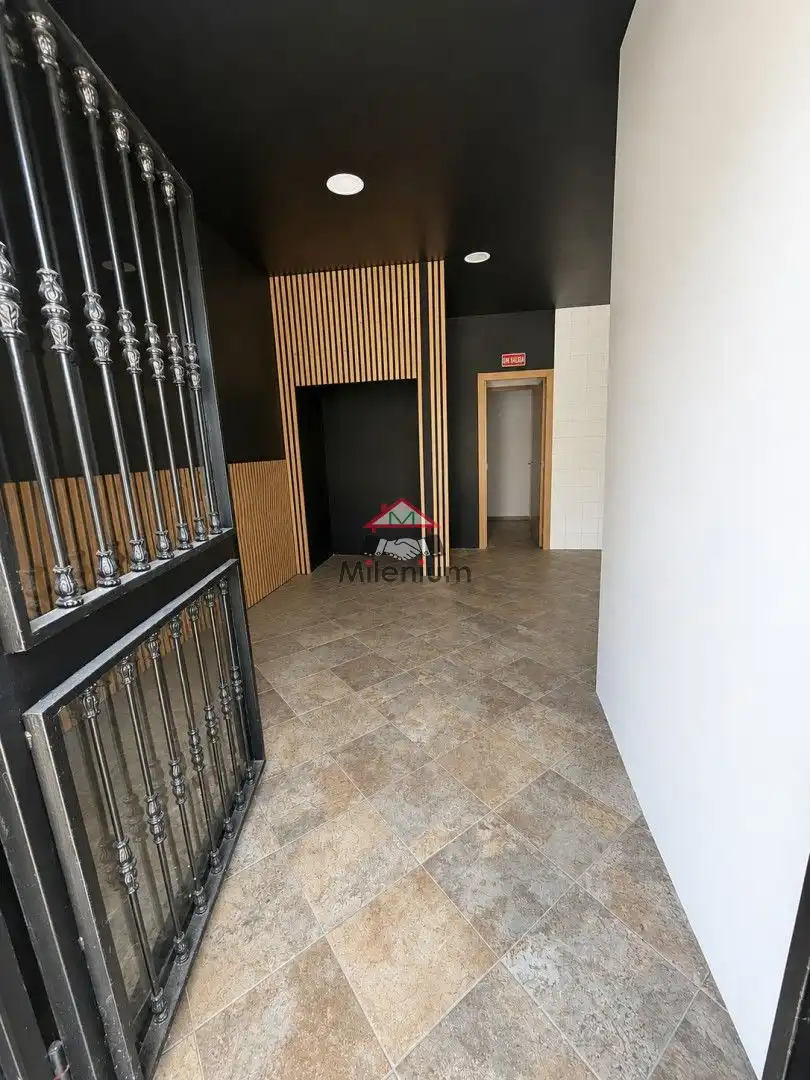 Local en venta en Algeciras con Aire acondicionado y Alarma