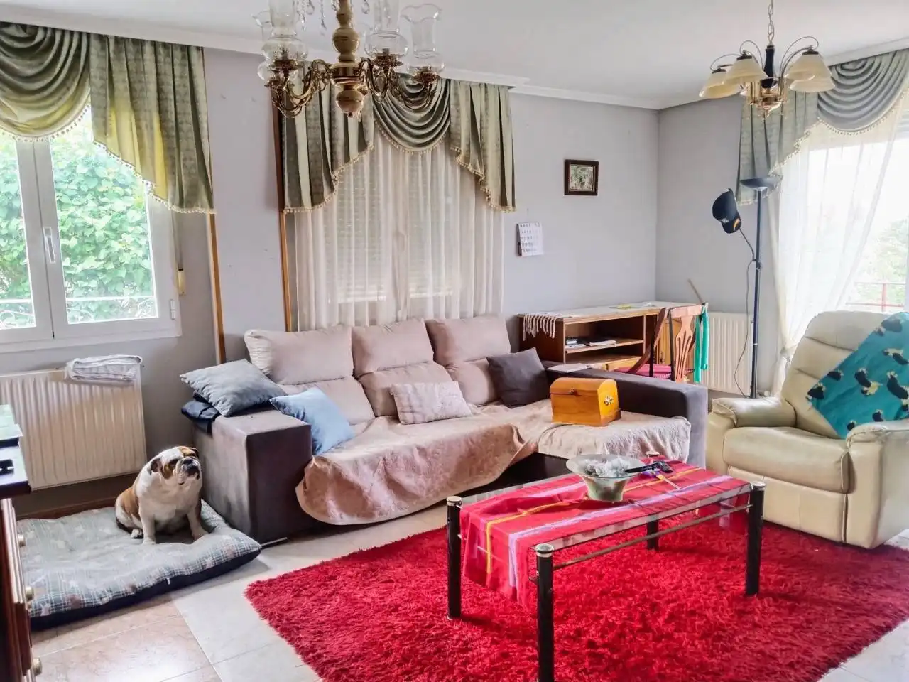 Sala d'estar de Casa o xalet en venda en Villariezo amb Calefacció, Jardí privat i Parquet