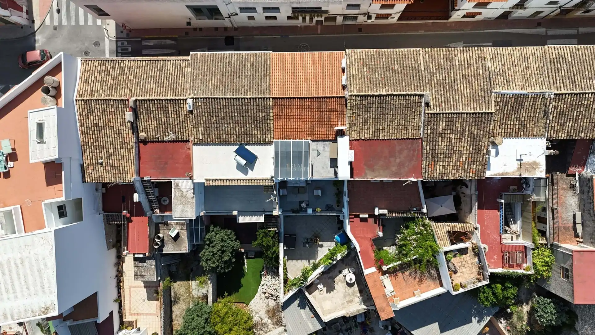 Vista exterior de Casa adosada en venda en Orba amb Aire condicionat, Calefacció i Terrassa