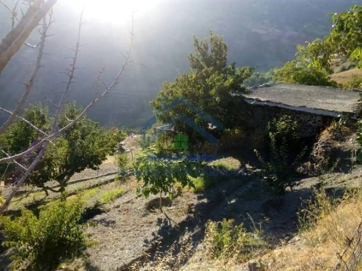 Piso en venta en Capileira con Jardín privado