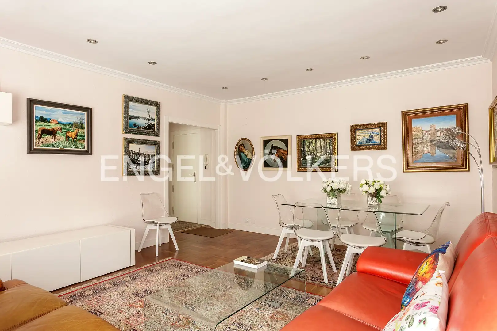 Comedor de Piso en venta en Getxo  con Calefacción y Trastero