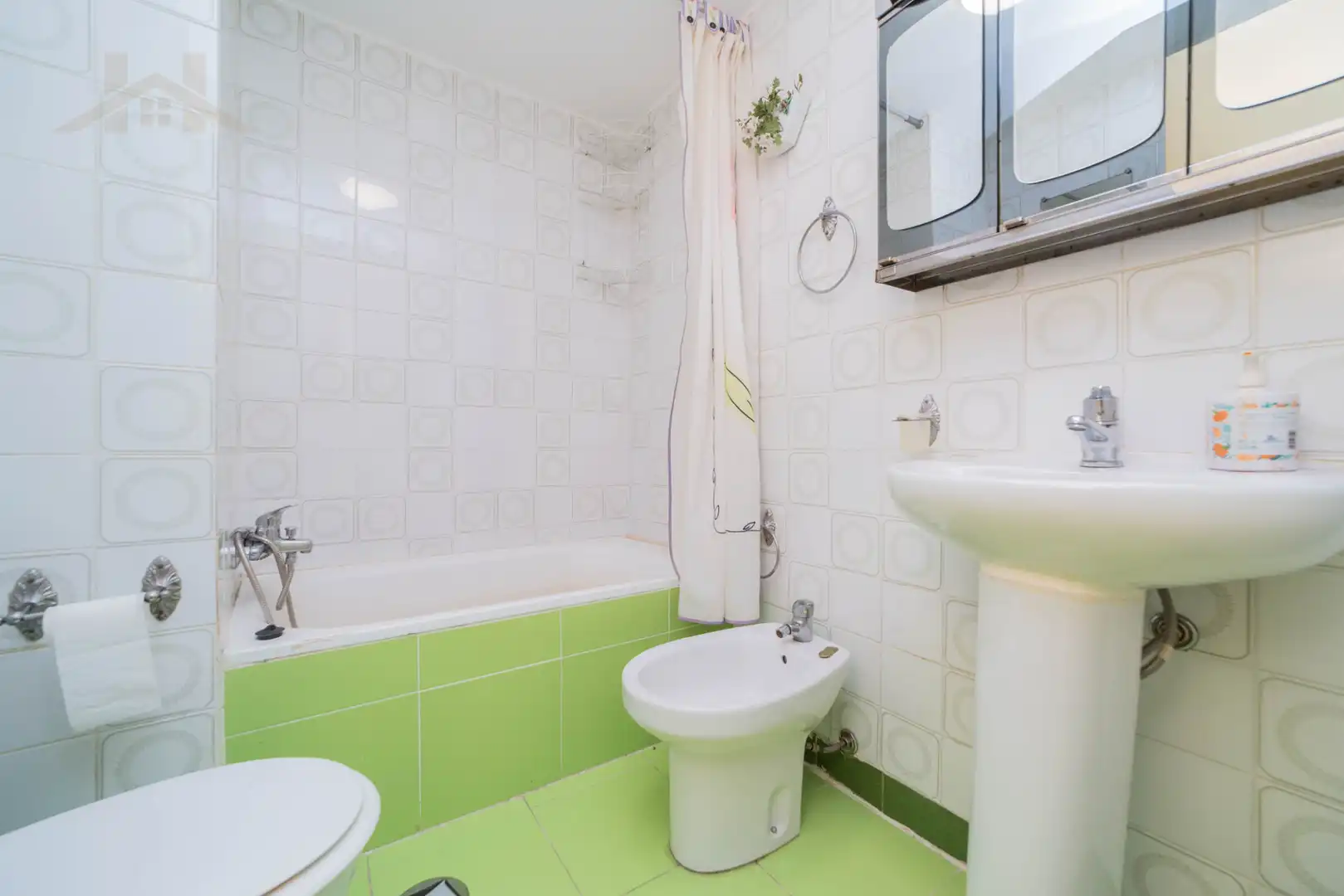 Baño de Piso en venta en El Soto - Azorín