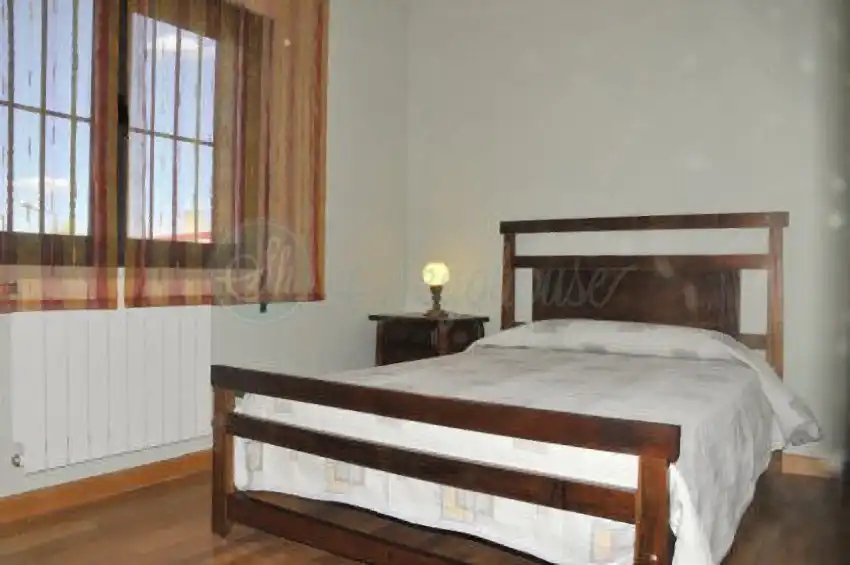 Bedroom of Houses for sale in Segovia  with Heating
