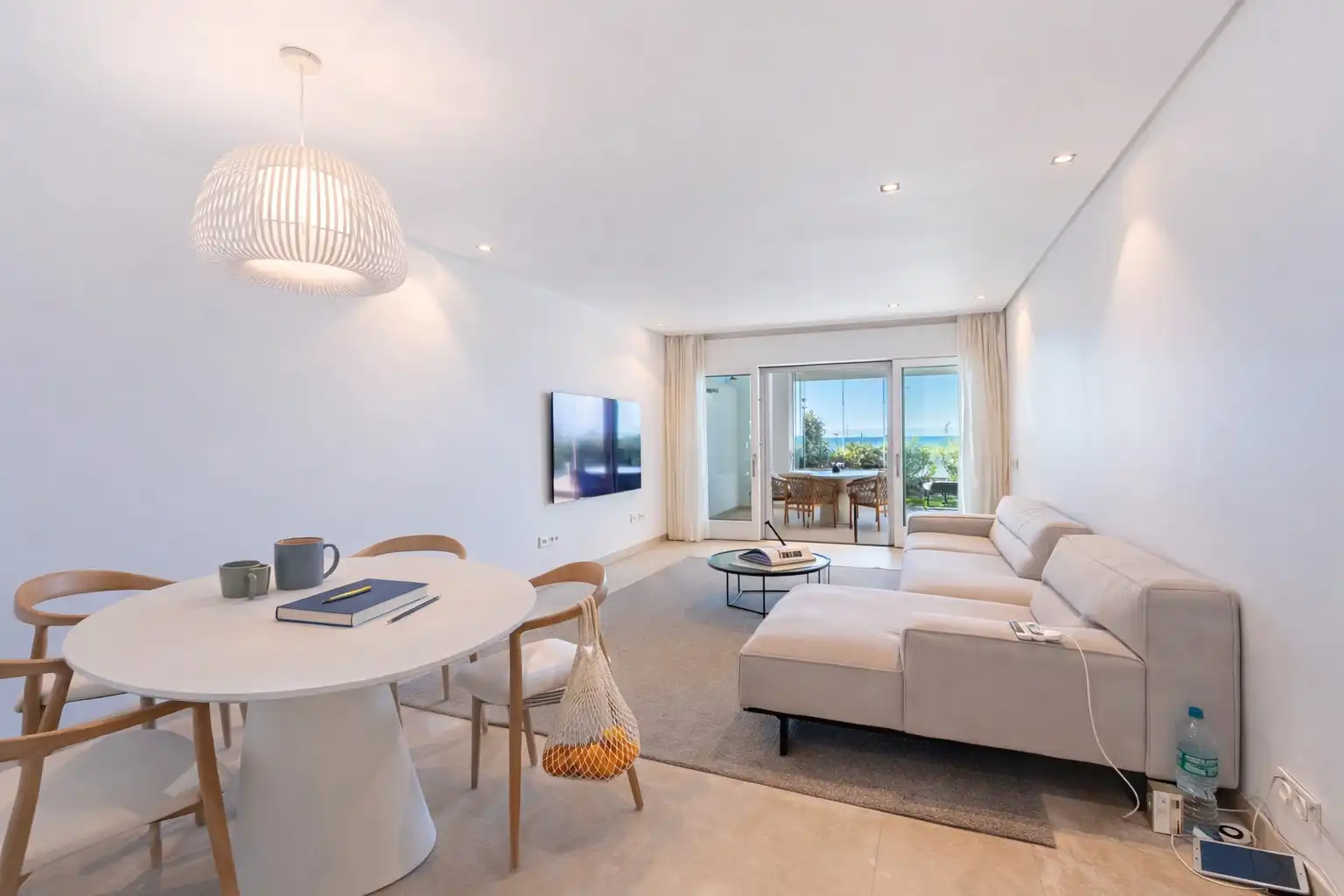 Wohnzimmer von Wohnung zum Verkauf in Estepona mit Klimaanlage, Terrasse und Abstellraum