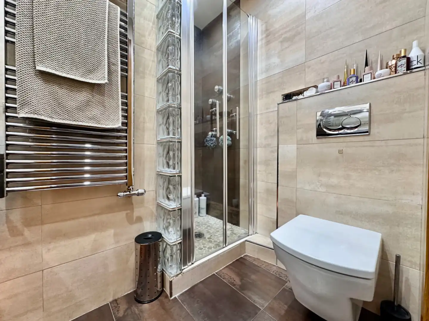 Baño de Piso en venta en Badalona con Aire acondicionado, Calefacción y Parquet
