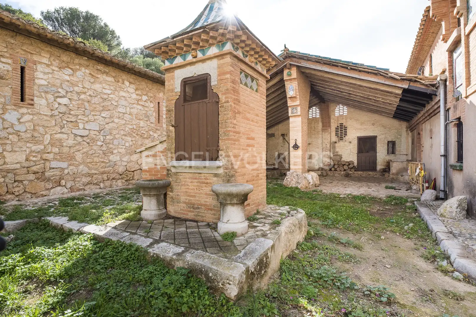 Exterior view of Country homes for sale in Sant Pere de Ribes  with Heating, Private garden and Storage room