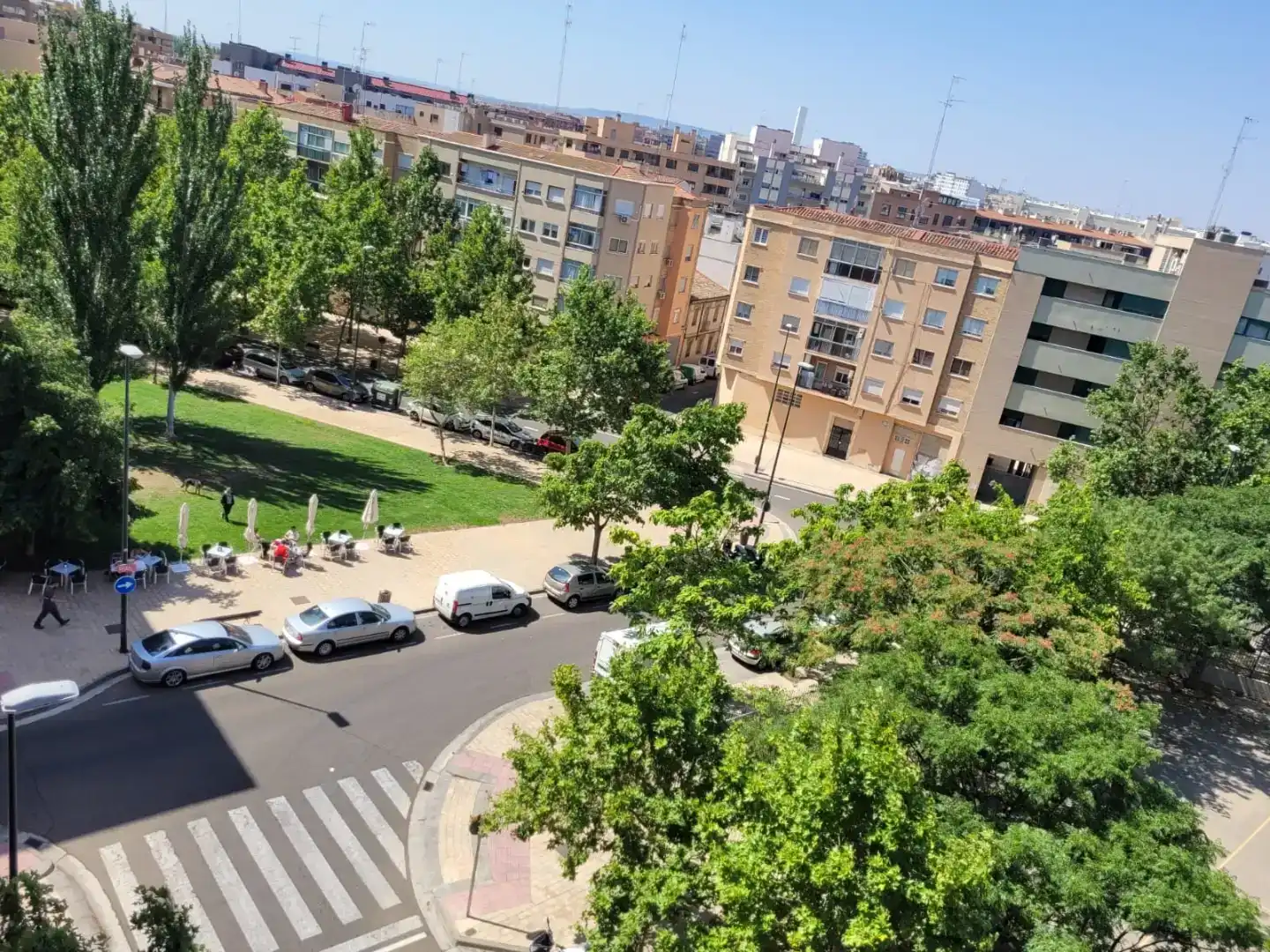 Vista exterior de Pis per a compartir en Zaragoza amb Traster, Moblat i Forn