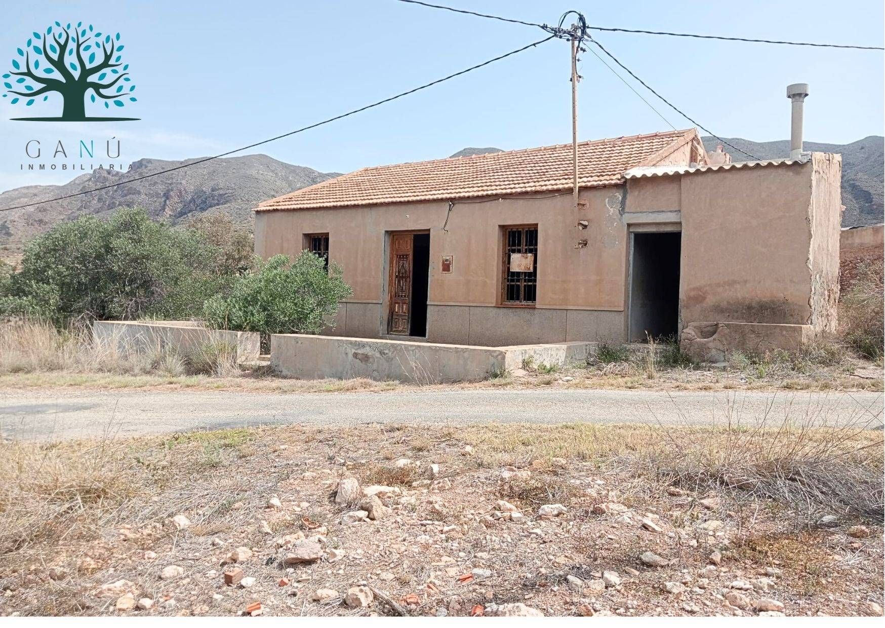 Vista exterior de Casa o xalet en venda en Cartagena amb Jardí privat, Terrassa i Traster