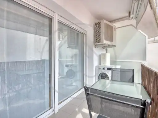 Terraza de Piso en venta en Castell d'Aro, Platja d'Aro i s'Agaró con Aire acondicionado, Calefacción y Amueblado