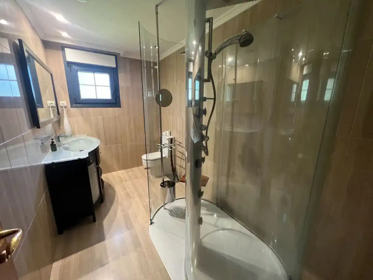 Bany de Pis en venda en Guadarrama amb Aire condicionat i Piscina