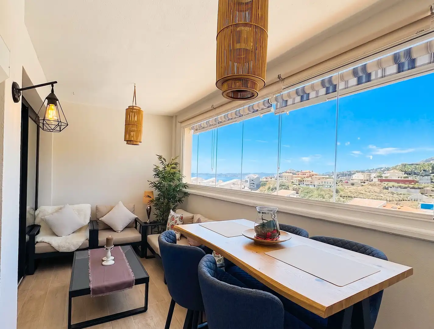 Comedor de Apartamento en venta en Torrequebrada