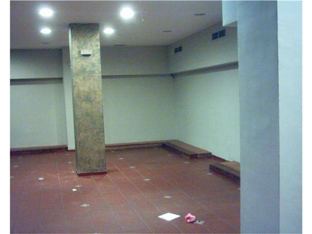 Local comercial en Alquiler en Calle Cruz Conde en Zona Centro