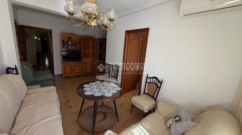 Foto 3 de Piso en venta en Avda de Madrid - Pº de la Estación, Jaén Capital