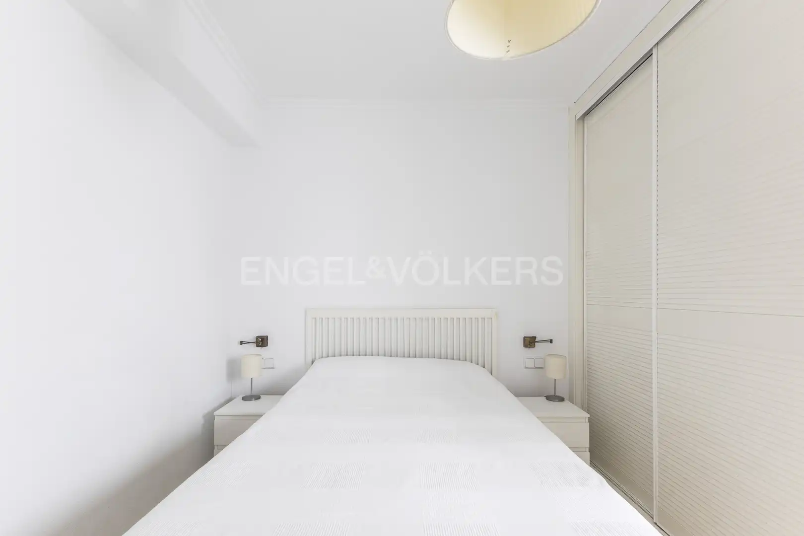 Dormitori de Apartament en venda en Madrid amb Aire condicionat i Calefacció