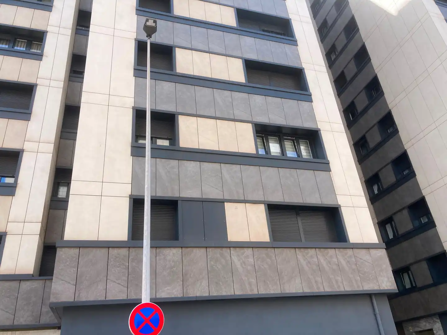 Vista exterior de Piso en venta en Gijón  con Calefacción, Parquet y Amueblado