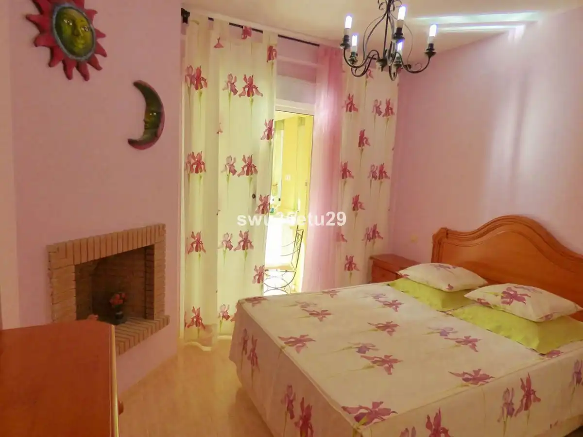 Apartamento con piscina en venta en Calahonda, imagen 11