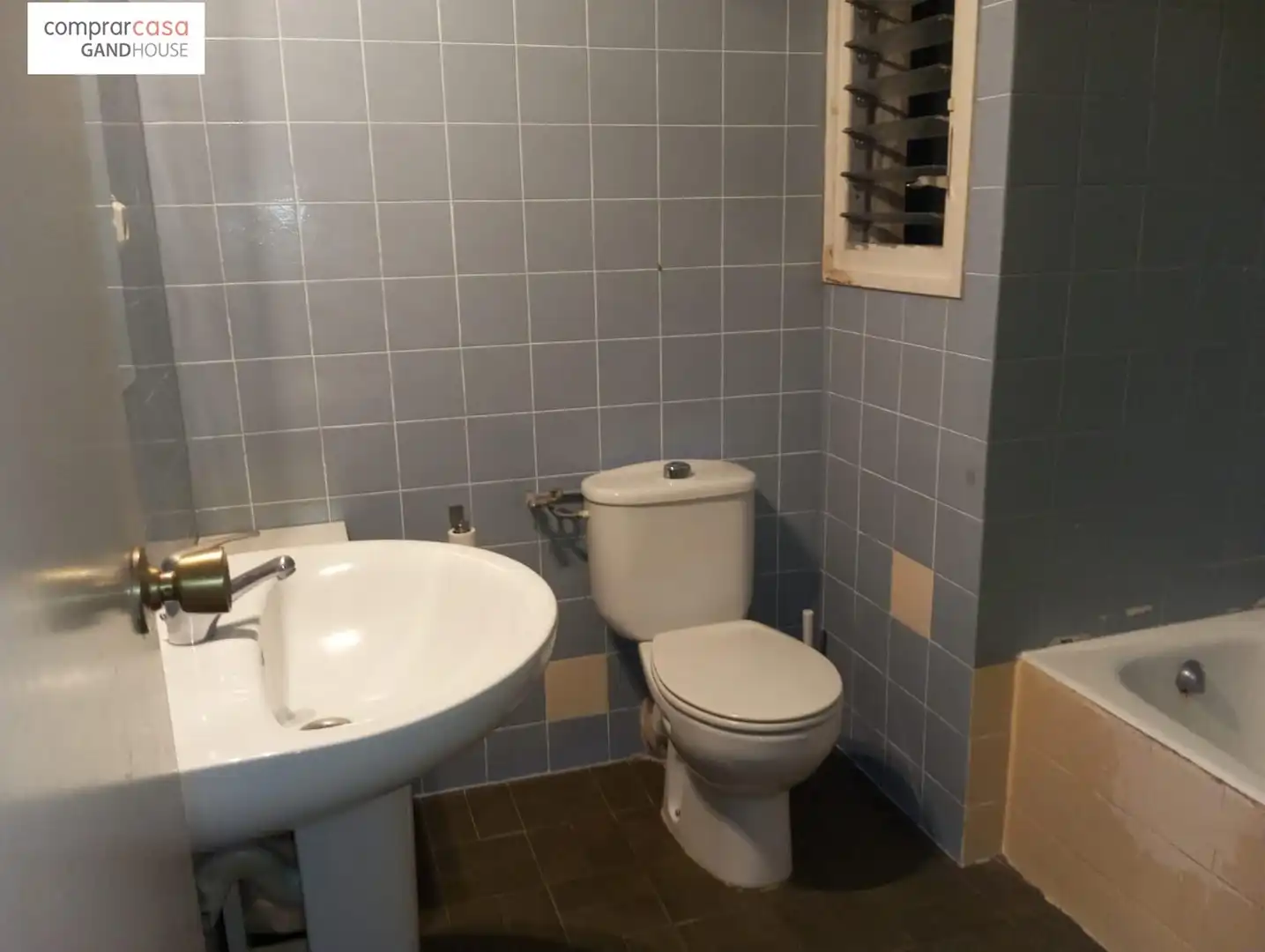 Bathroom of Flat for sale in Premià de Mar  with Parquet flooring and Balcony