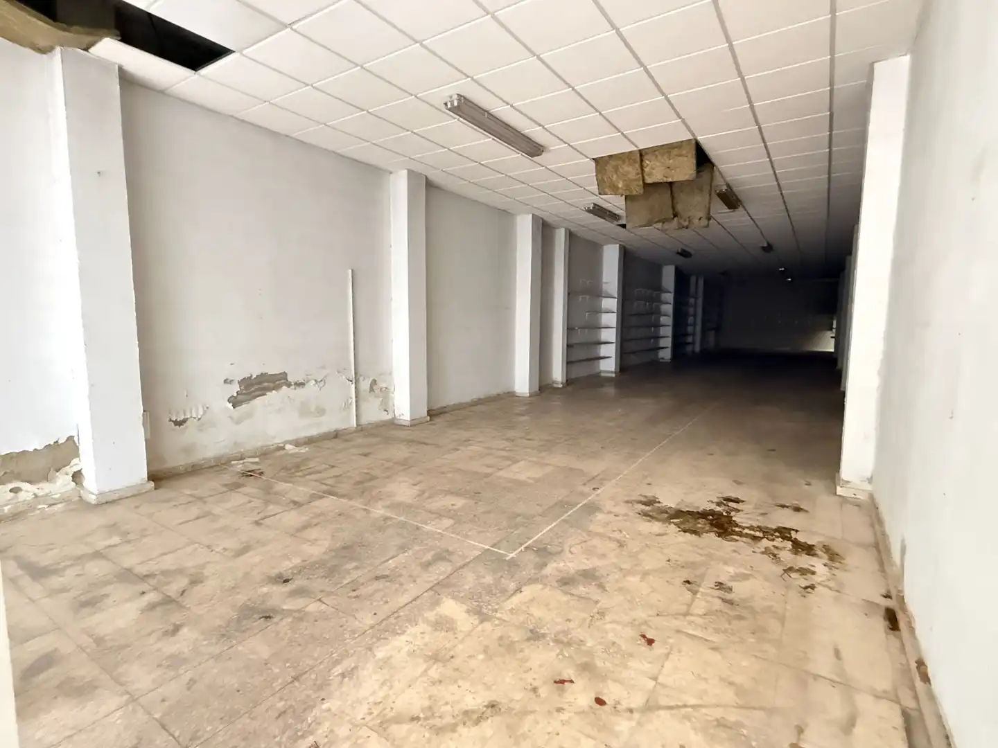 Local comercial en venta en Calle Don Juan de Borbón, imagen 6