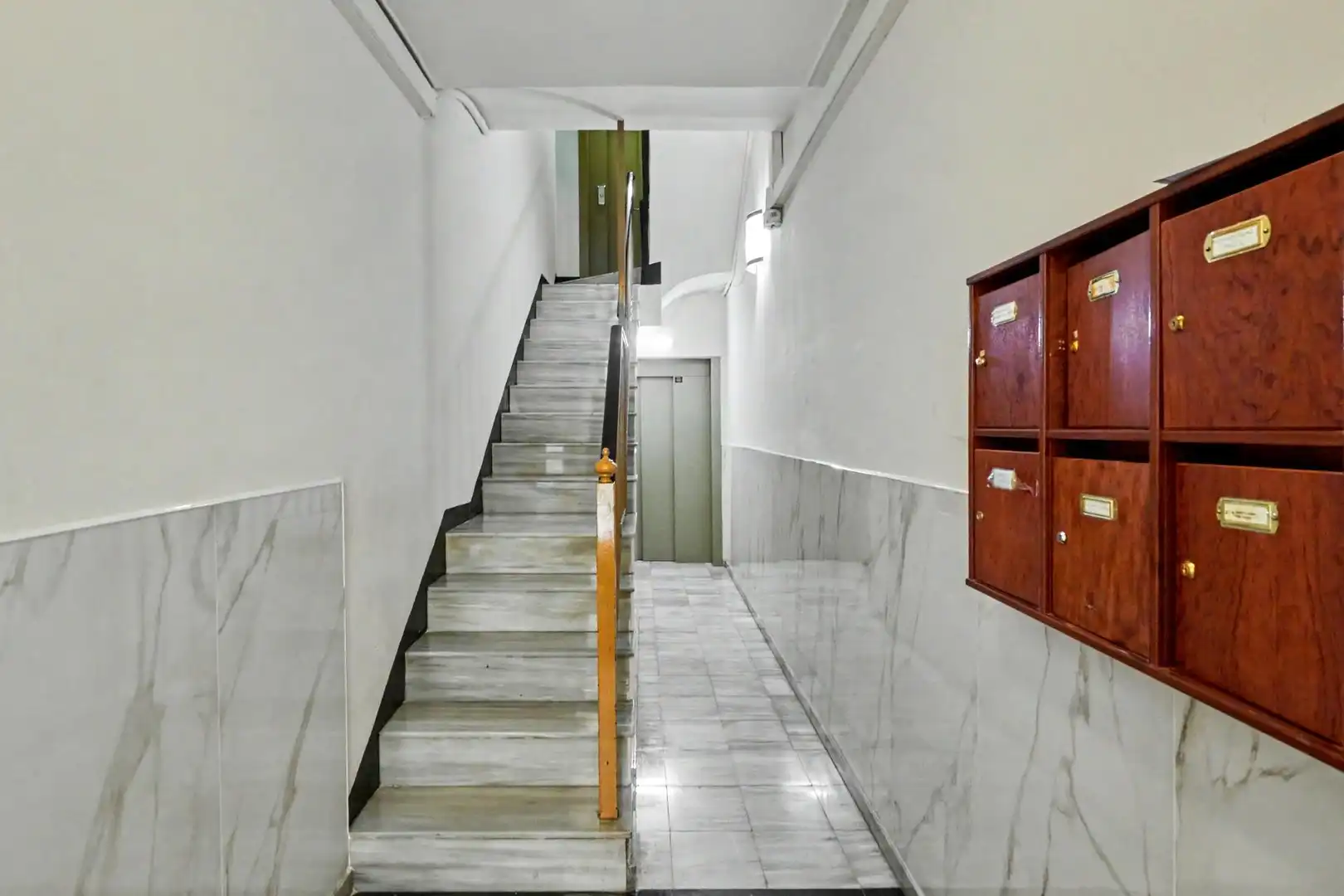 Flat for sale in Barcelona  with Air Conditioner, Heating and Parquet flooring