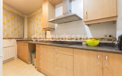 Kitchen of Flat for sale in Torelló