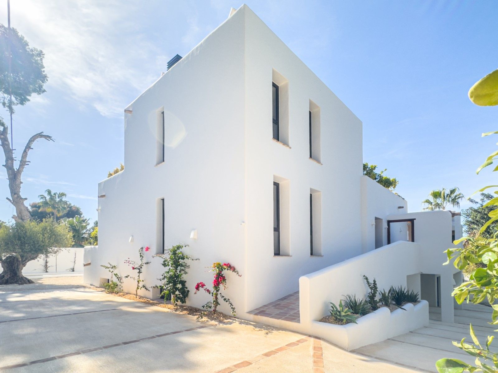 Vista exterior de Casa o xalet en venda en Moraira amb Aire condicionat, Calefacció i Jardí privat