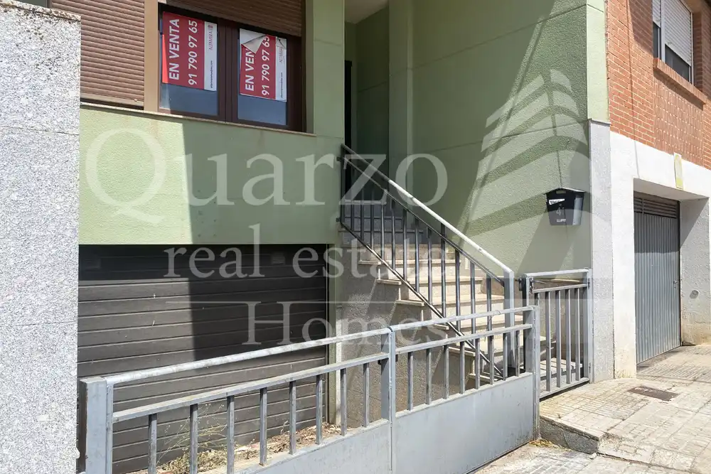 Vista exterior de Casa adosada en venda en El Bonillo amb Calefacció