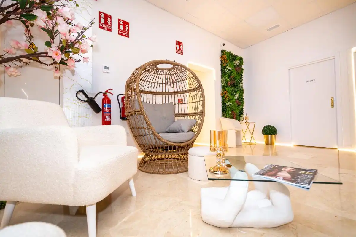 Buildings for sale in Avenida de Julio Iglesias, Puerto Banús