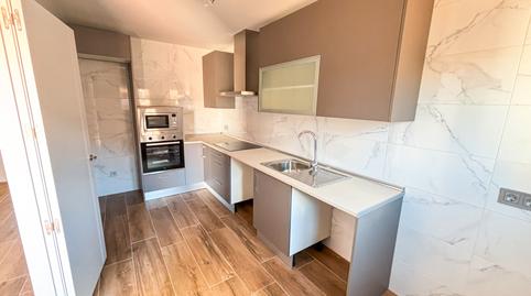 Foto 4 de Casa adosada en venda a Yuncos, Toledo