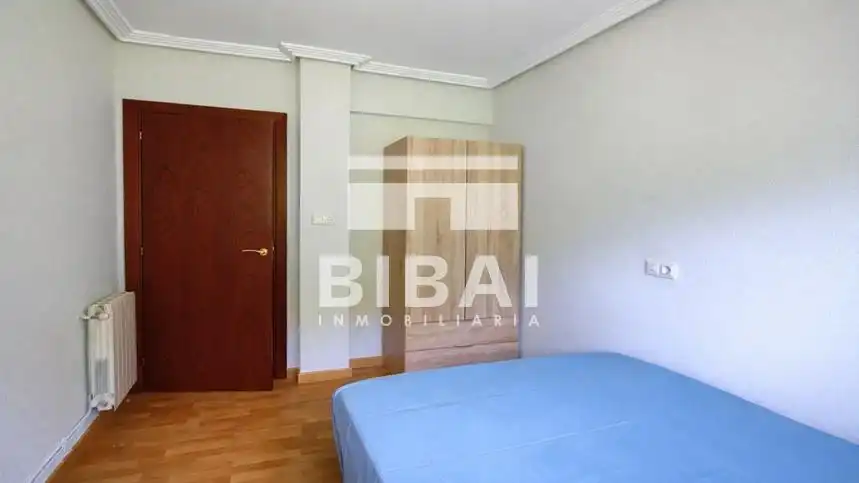 Schlafzimmer von Wohnung zum Verkauf in Arrasate / Mondragón mit Heizung, Abstellraum und Balkon