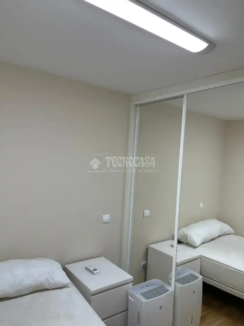 Habitación de Piso en venta en Madrid con Aire acondicionado y Calefacción